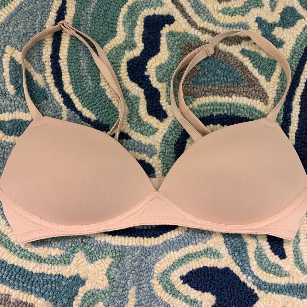 VS Pink Nude Bra